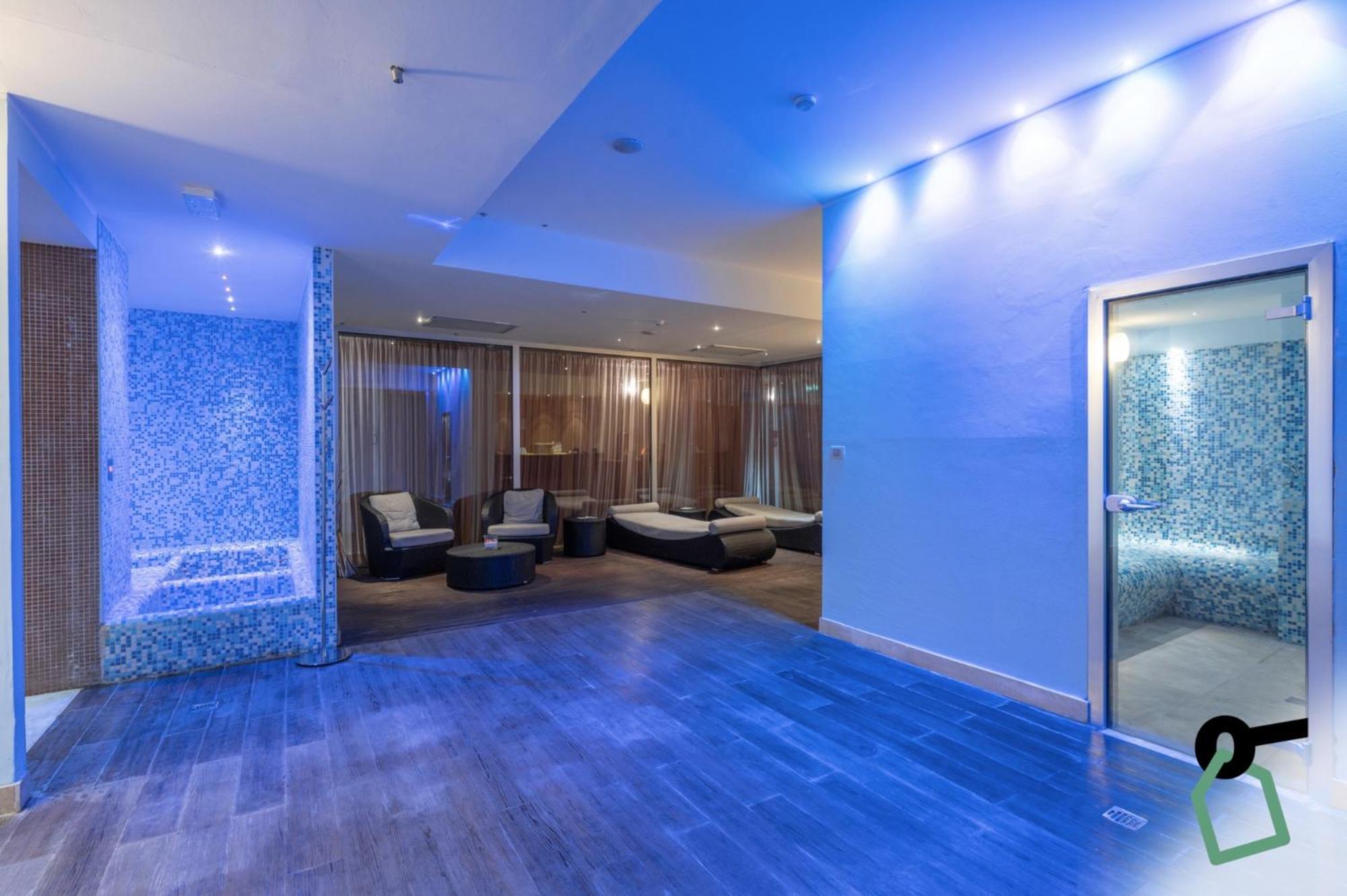 Hotiday Room Collection - Отранто Экстерьер фото